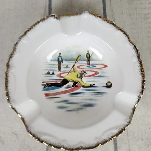 Vintage Royal Albert Curling Ashtray England Bone China Gold Guild Edge - Picture 3 of 9